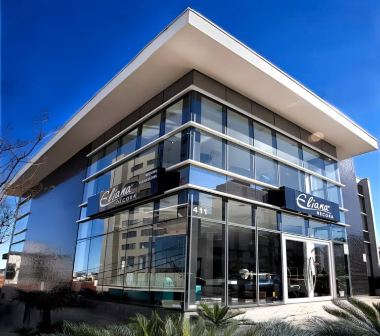 eliana decora fachada scaled e1758130912668