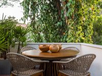 Cadeira Abba + Mesa Ciclos